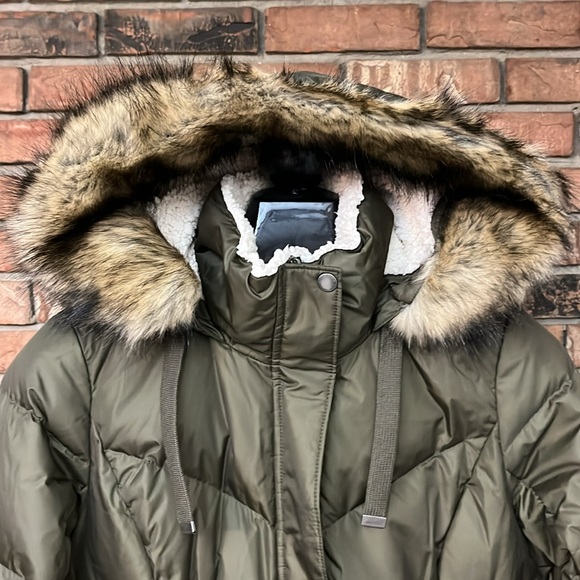 NWT Eddie Bauer size tall medium Lodge Cascadian Down Parka - Picture 2 of 11